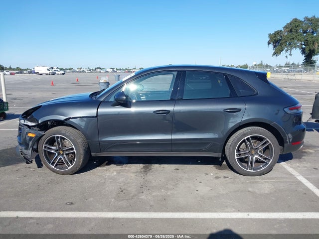 Porsche Macan 2020 WP1AB2A58LLB34664 Image 15
