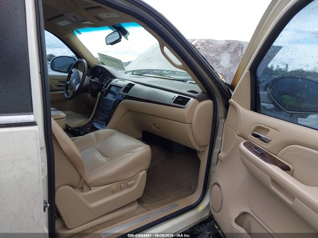 2009 CADILLAC ESCALADE ESV 1GYFC16249R126008 Photo 4