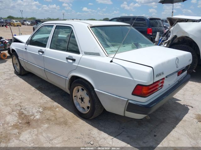 1991 MERCEDES-BENZ 190 WDBDA28D8MF756484 Photo 2