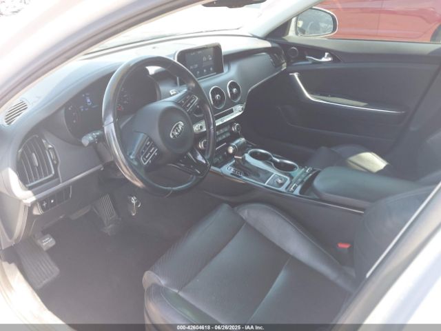 2018 KIA STINGER KNAE15LAXJ6011412 Photo 4