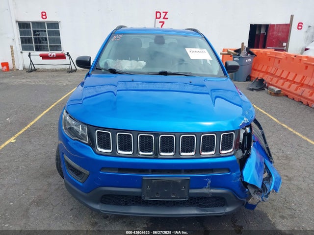 3C4NJDAB9LT242772 Jeep 2020