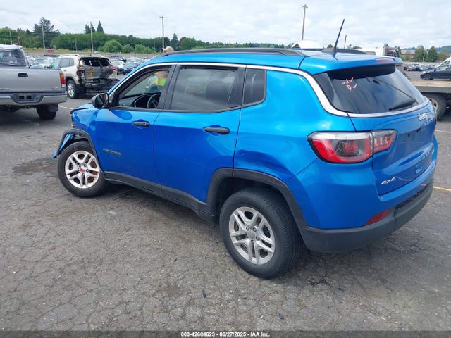 3C4NJDAB9LT242772 Jeep 2020