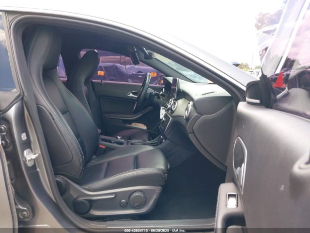 2016 MERCEDES-BENZ CLA 250 WDDSJ4EB1GN332555 Photo 4