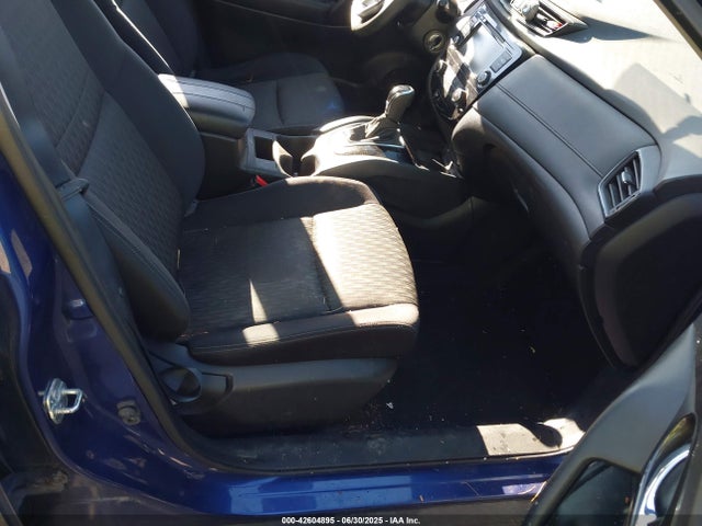 JN8AT2MV8JW328914 Nissan Rogue