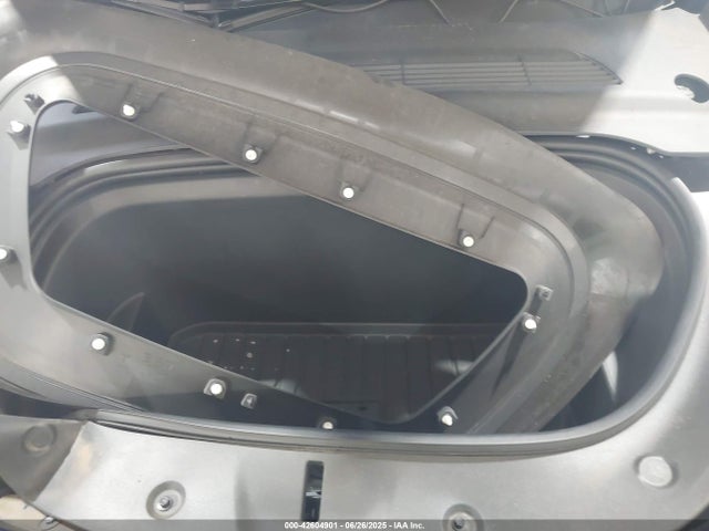 2021 TESLA MODEL Y 5YJYGDEE6MF233835 Photo 9