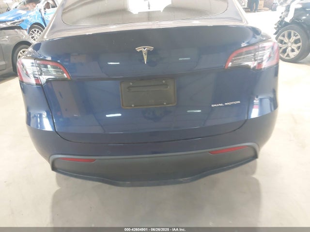 5YJYGDEE6MF233835 Tesla 2021