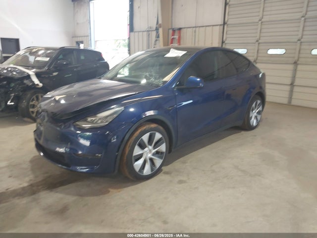 2021 TESLA MODEL Y 5YJYGDEE6MF233835 Photo 1