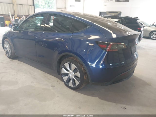 2021 TESLA MODEL Y 5YJYGDEE6MF233835 Photo 2