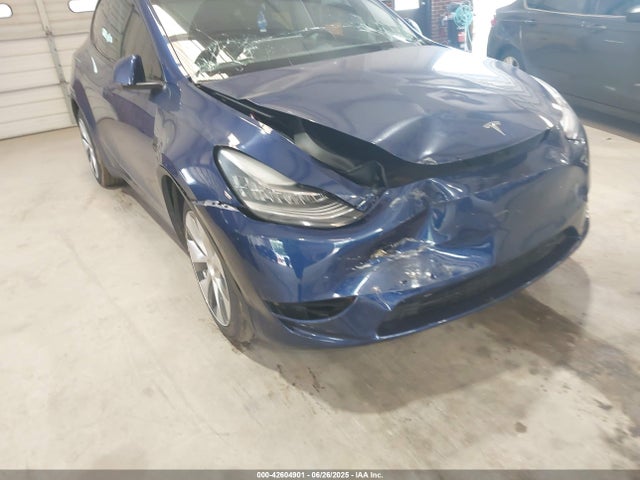2021 TESLA MODEL Y 5YJYGDEE6MF233835 Photo 5