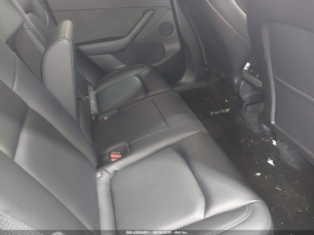 2021 TESLA MODEL Y 5YJYGDEE6MF233835 Photo 7