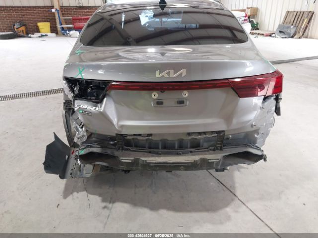 2023 KIA FORTE 3KPF24AD6PE556781 Photo 5
