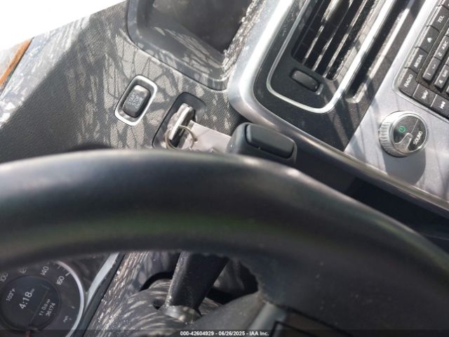 2017 VOLVO S60 YV126MFL0H2435319 Photo 10