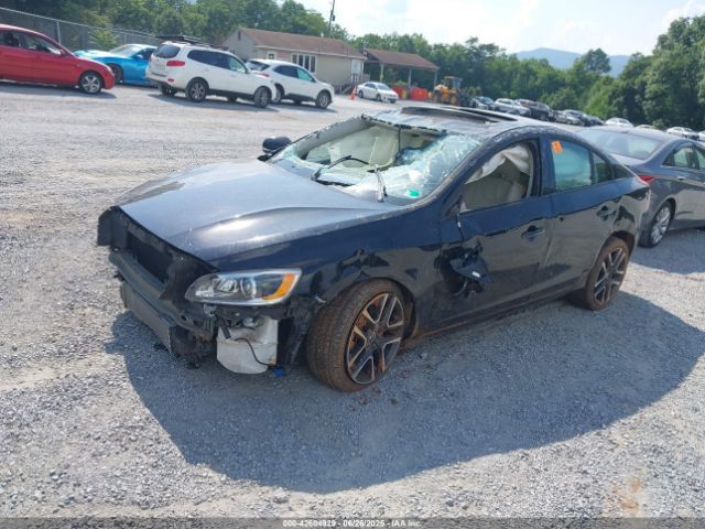 2017 VOLVO S60 YV126MFL0H2435319 Photo 1