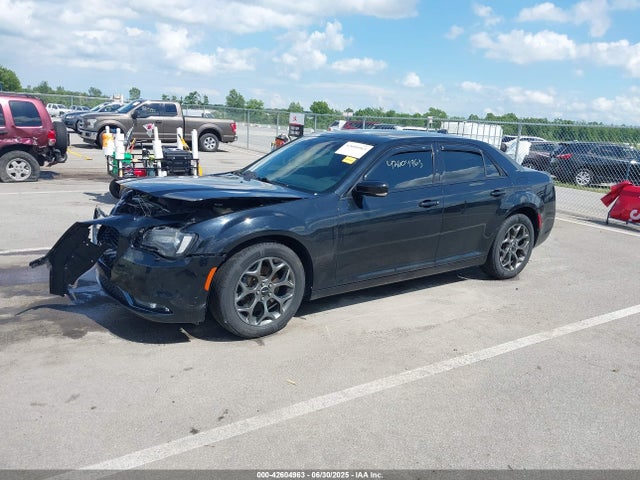 Chrysler 300 2015 2C3CCAGG1FH922928 Image 2