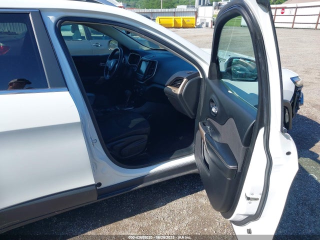 1C4PJMCS1HW657267 Jeep Cherokee