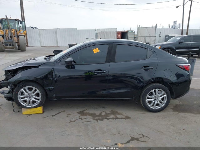 3MYDLBYV8HY184286 Toyota p5v