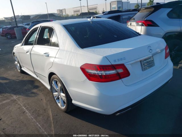 2013 MERCEDES-BENZ E 350 WDDHF5KB2DA741401 Photo 2