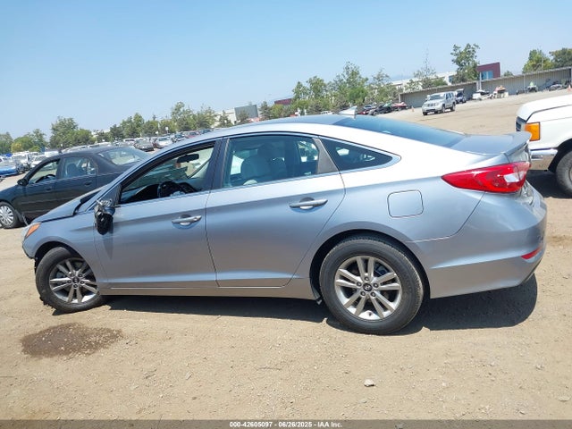 5NPE24AF8HH443828 Hyundai 2017