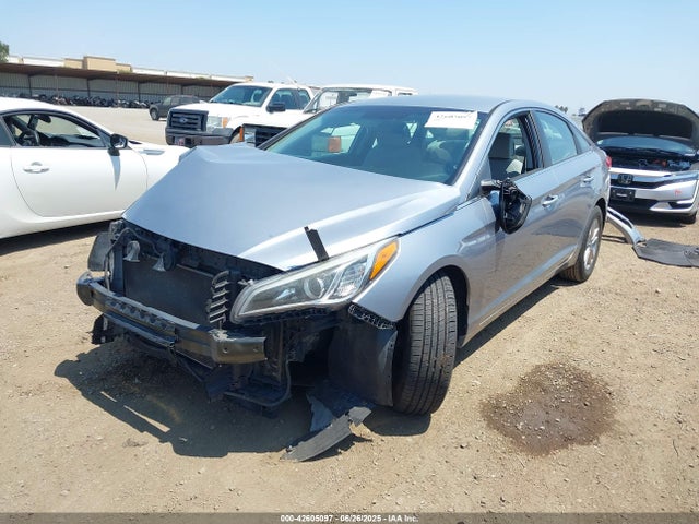 5NPE24AF8HH443828 Hyundai 2017