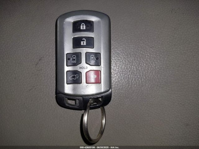 2015 TOYOTA SIENNA 5TDYK3DC7FS581134 Photo 10