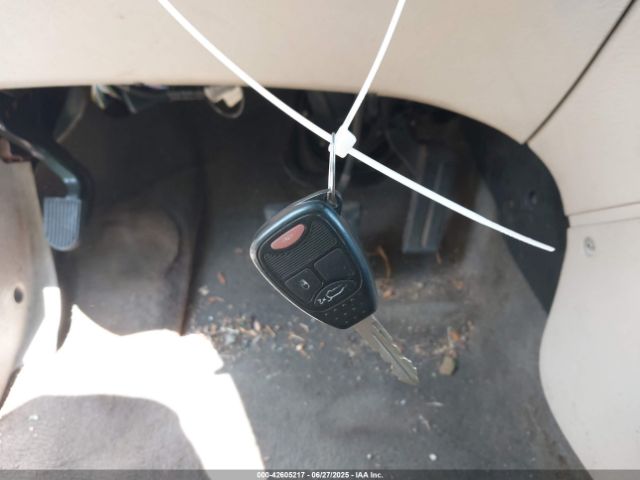 2005 CHRYSLER PACIFICA 2C8GF68485R395953 Photo 10