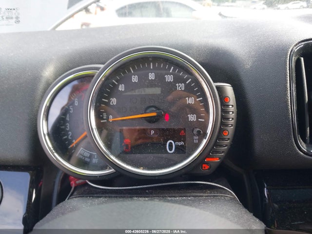 2017 MINI COUNTRYMAN WMZYS7C39H3E06769 Photo 6
