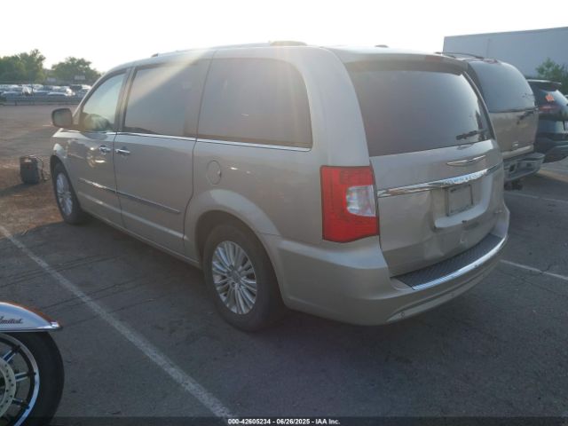 2014 CHRYSLER TOWN & COUNTRY 2C4RC1GG1ER116232 Photo 2
