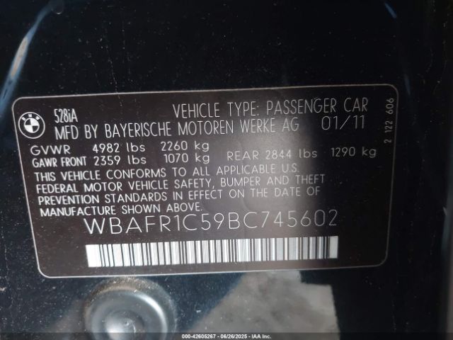 2011 BMW 528I WBAFR1C59BC745602 Photo 8