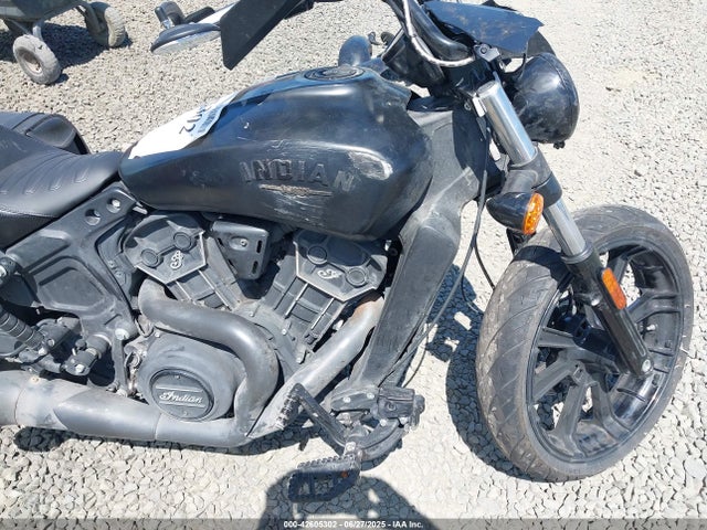 56KMTC001P3196804 INDIAN MOTORCYCLE CO. V-twin