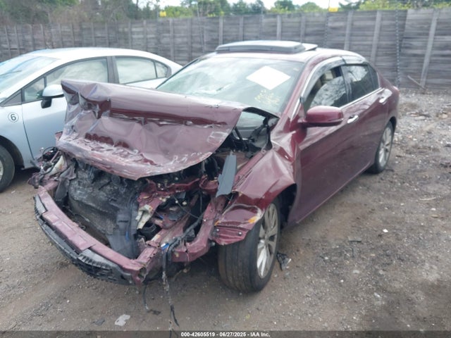 Honda j35y1 2014 1HGCR3F85EA038019 Image 2