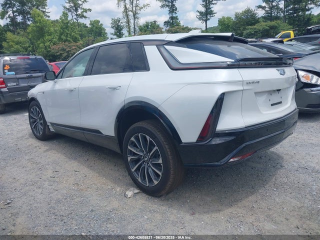 2024 CADILLAC LYRIQ 1GYKPTRL7RZ138107 Photo 2