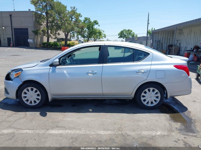 3N1CN7AP5KL819663 Nissan 2019