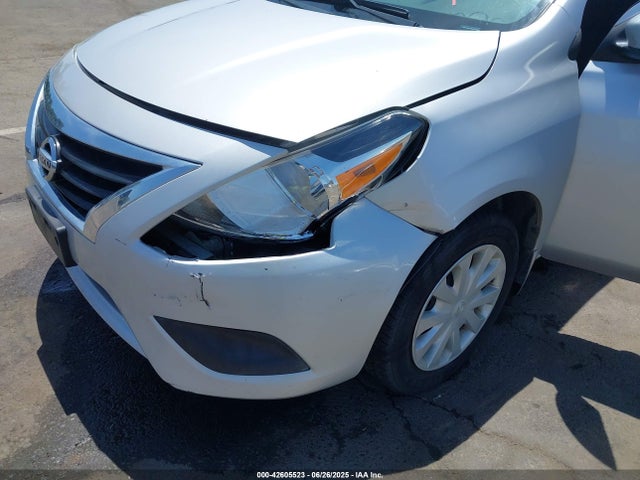 3N1CN7AP5KL819663 Nissan 2019
