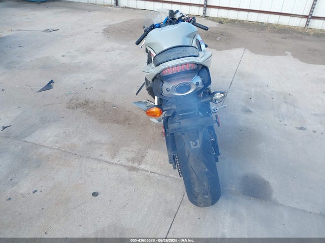 JH2PC4087SK900072 Honda Pc40e-2400001