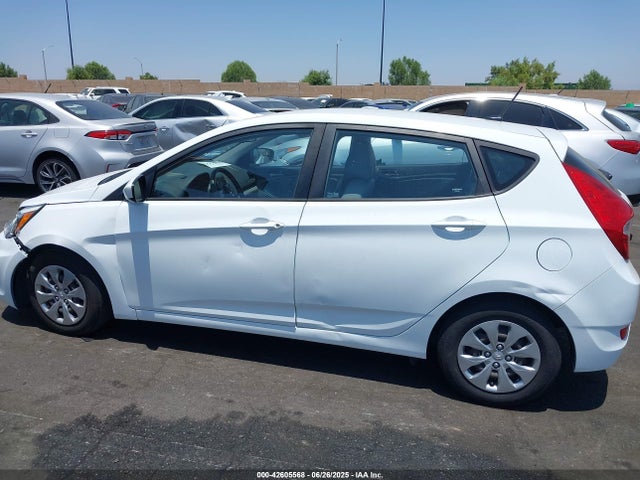 KMHCT5AE4HU323981 Hyundai 2017