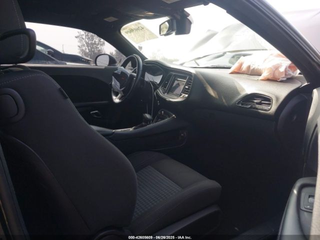 2019 DODGE CHALLENGER 2C3CDZAG0KH680177 Photo 4