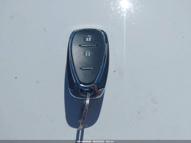 1GNEVFKW7NJ177603 Chevrolet lfy