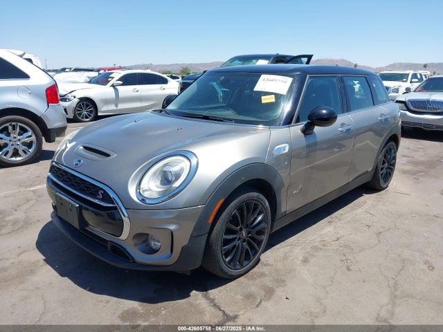 2017 MINI CLUBMAN WMWLU5C5XH2C45989 Photo 1