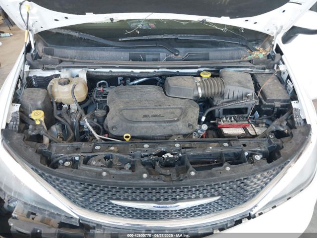 2020 CHRYSLER VOYAGER 2C4RC1DG9LR163834 Photo 9
