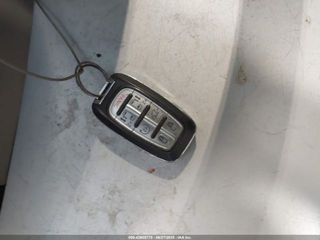 2020 CHRYSLER VOYAGER 2C4RC1DG9LR163834 Photo 10