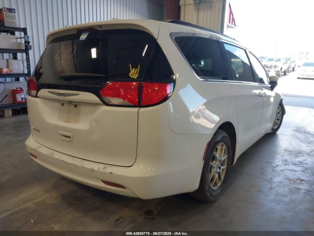 2020 CHRYSLER VOYAGER 2C4RC1DG9LR163834 Photo 3