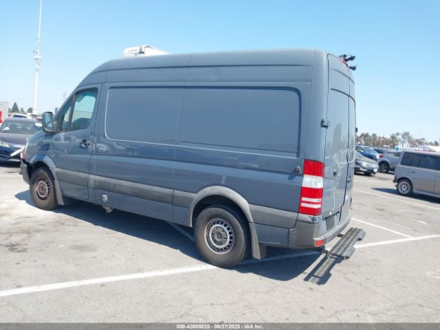 2018 MERCEDES-BENZ SPRINTER 2500 WD3PE7CDXJP629856 Photo 2