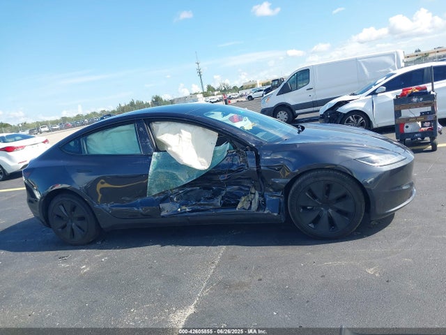 5YJ3E1EA0RF872022 Tesla MODEL 3