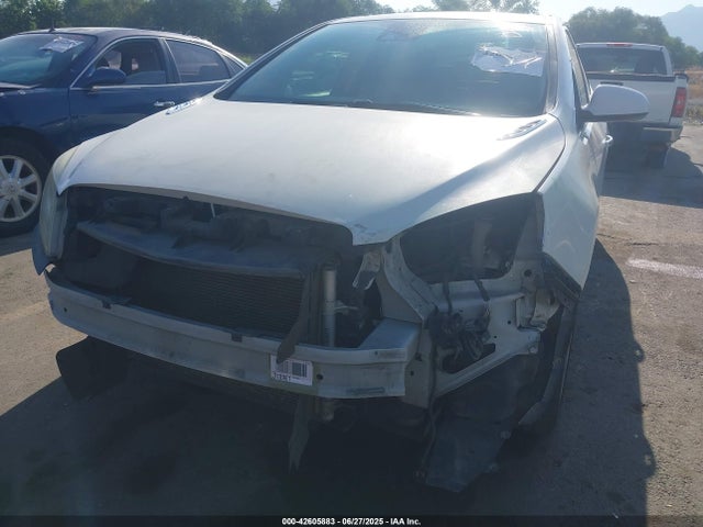 1G4PR5SKXE4117421 Buick lea