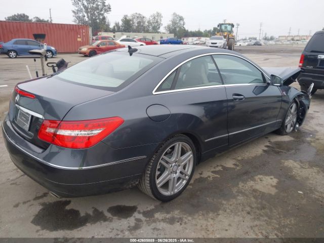 2011 MERCEDES-BENZ E 350 WDDKJ5GB7BF071681 Photo 3