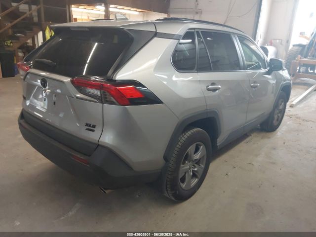 2022 TOYOTA RAV4 2T3P1RFV7NC258233 Photo 3