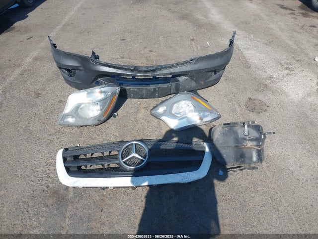 WD3PE8CD0JP605006 Mercedes-Benz mg5+mh5 with brake assist