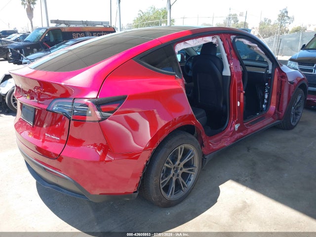 2025 TESLA MODEL Y 7SAYGAEE1SF263825 Photo 3