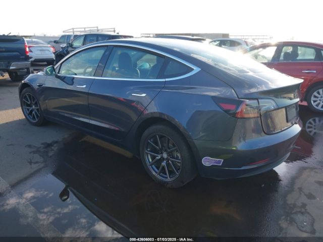 2019 TESLA MODEL 3 5YJ3E1EB4KF386067 Photo 2