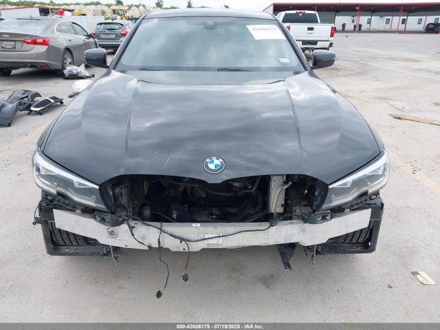 3MW5R1J01L8B21742 BMW 330I